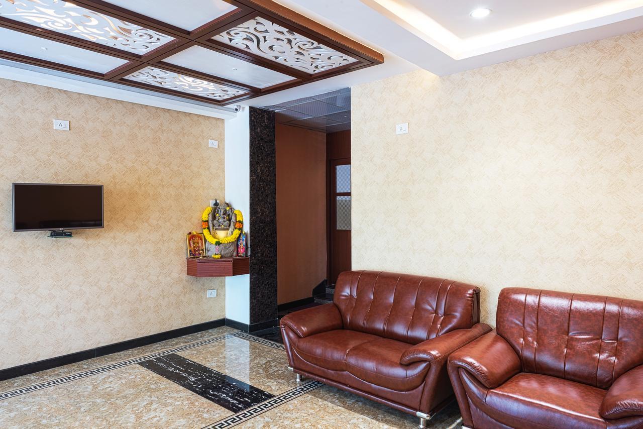 Hotel Treebo Empire Vijayawāda Exterior foto
