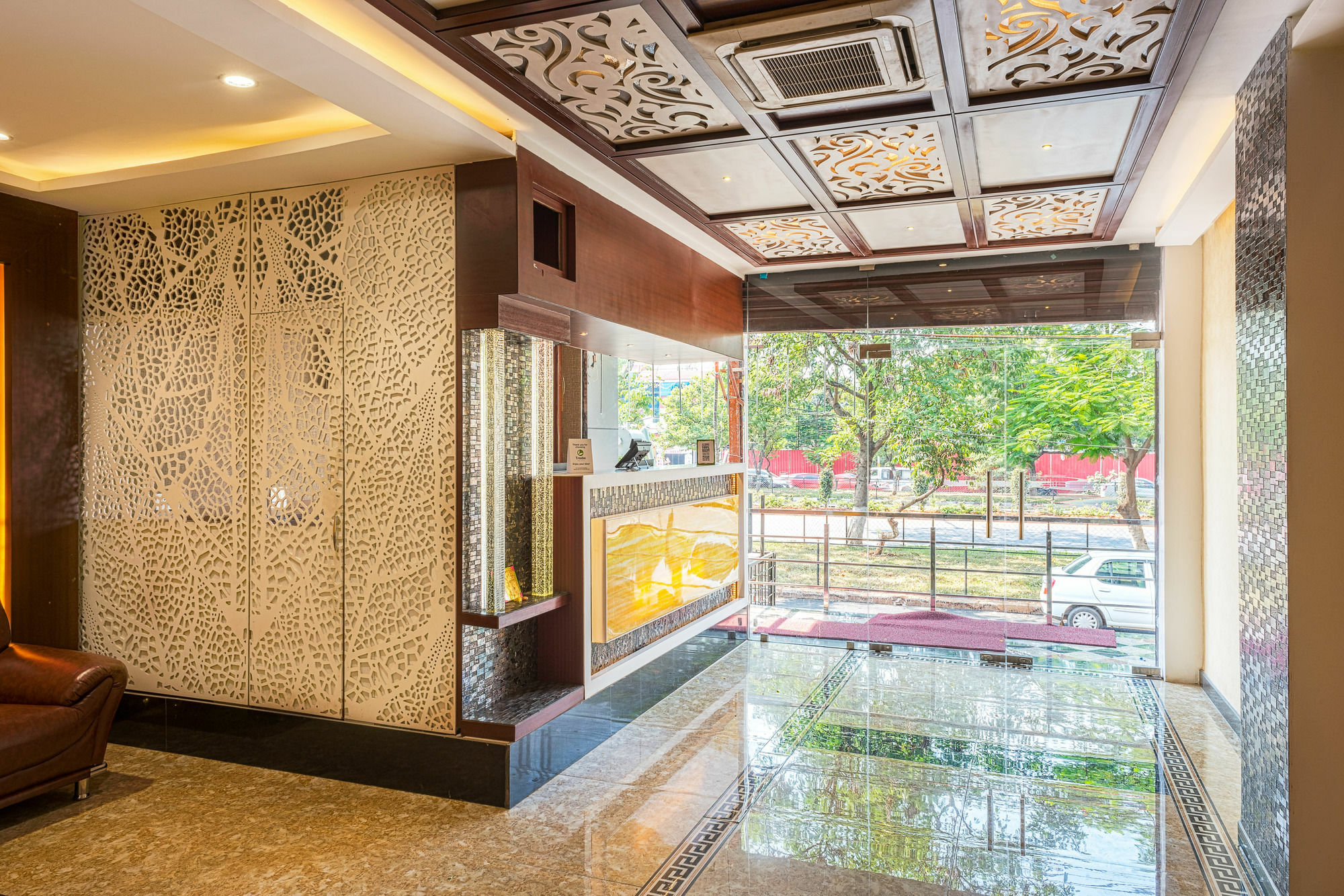 Hotel Treebo Empire Vijayawāda Exterior foto